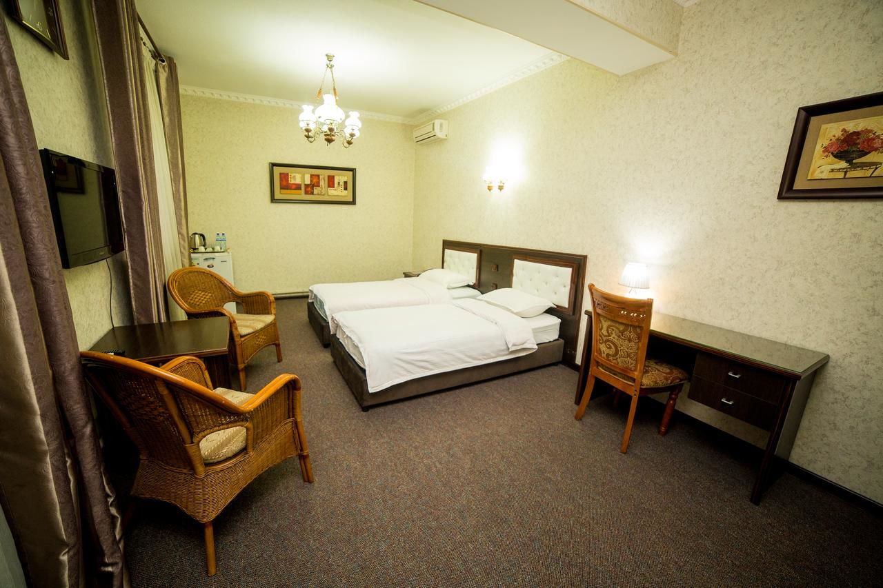 Отель Grand Hotel Бишкек